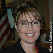 Alaska governor Sarah Palin has announced that she is pregnant with her fifth child.