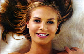 Heidi Klum, host of Project Runway, has given birth to a baby boy by British pop singer Seal.