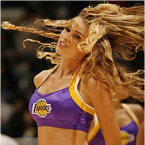 Kobe Bryant scored 27 points after halftime and led the Los Angeles Lakers to a 89-85 win over the San Antonio Spurs on Wednesday night in Game 1 of the Western Conference finals.