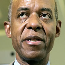 Federal prosecutors said on Monday that Democratic congressman William Jefferson took more than half a million in bribes and sought millions more, using a network of family companies to conceal the money.