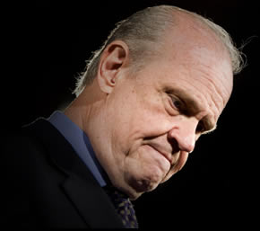 Fred Thompson is sinking fast in the Republican race for the White House, according to a new CNN poll.